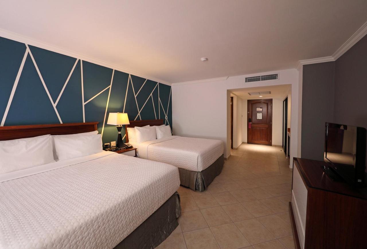 Crowne Plaza Panama By Ihg Hotel Exterior photo