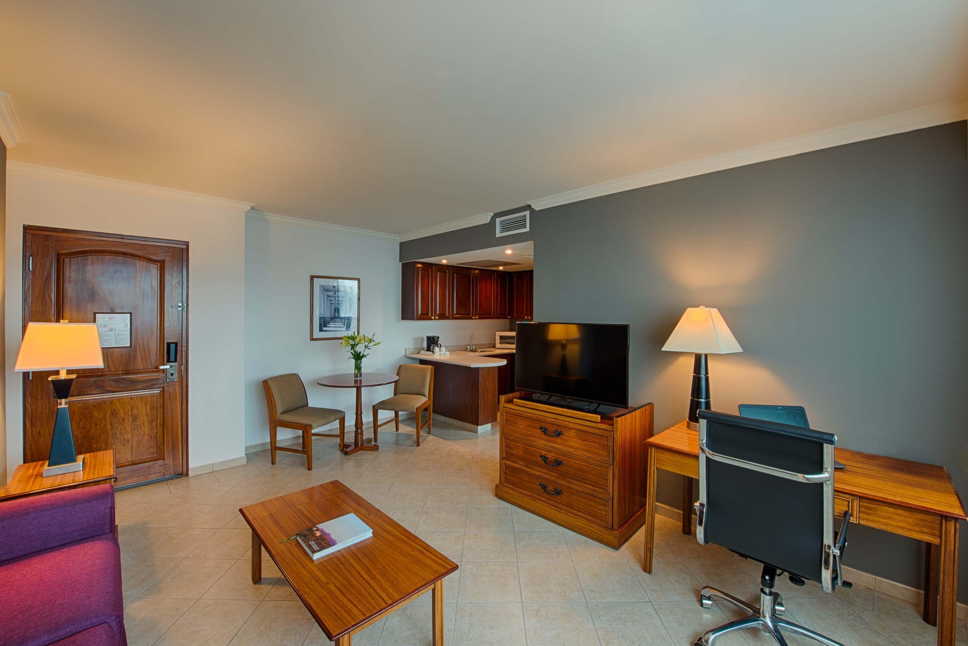 Crowne Plaza Panama By Ihg Hotel Exterior photo