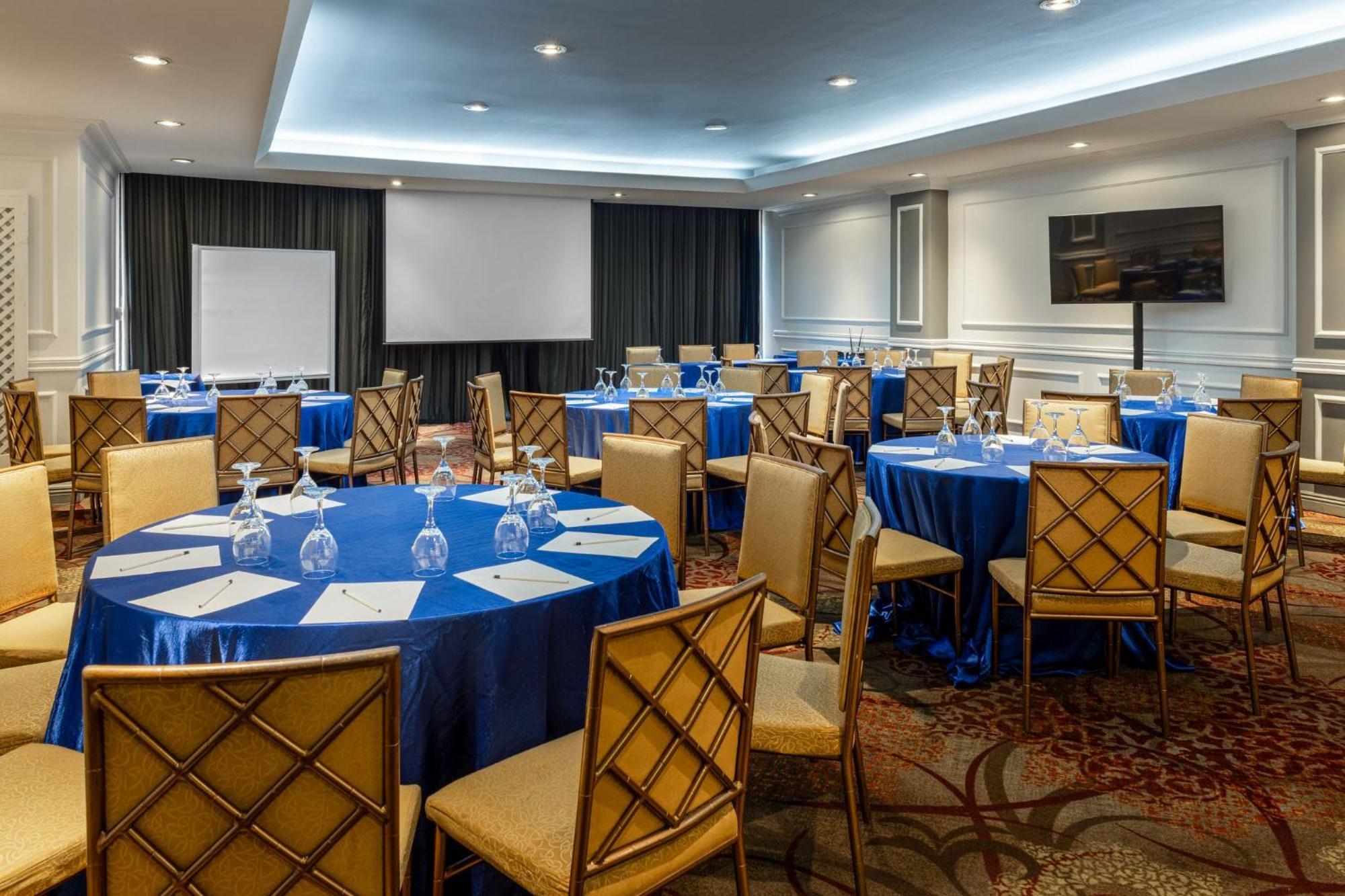 Crowne Plaza Panama By Ihg Hotel Exterior photo