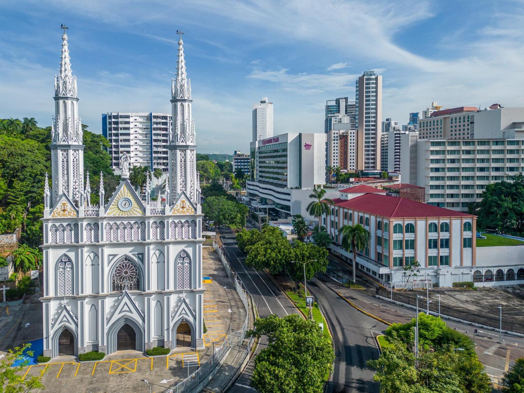 Crowne Plaza Panama By Ihg Hotel Exterior photo
